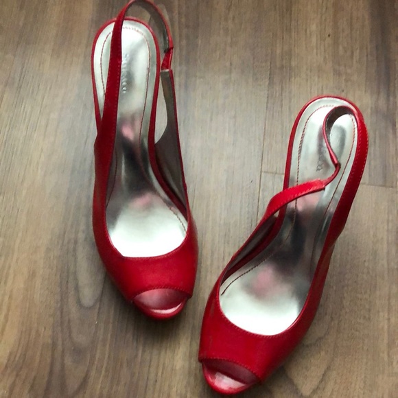 Red patent leather high heels size 8 - Picture 3 of 11